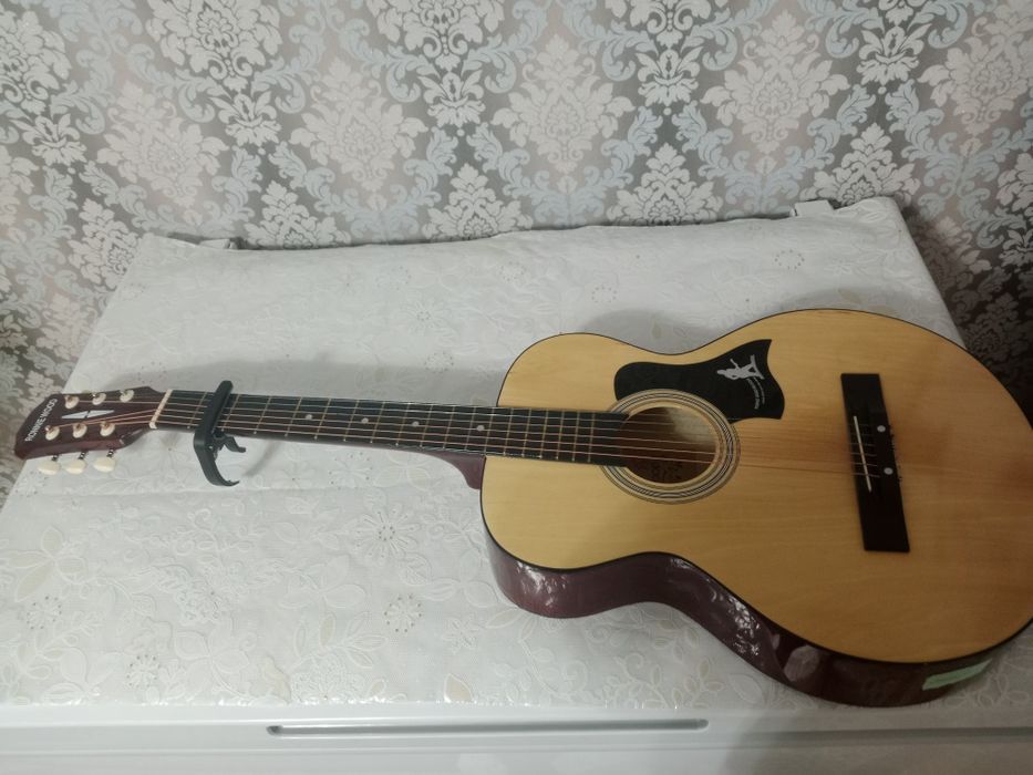 Гитара состояние идеальное