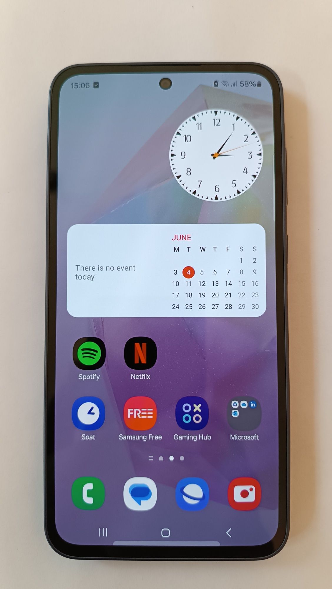 Samsung a35 8/128gb yangi  1 yil kafolat