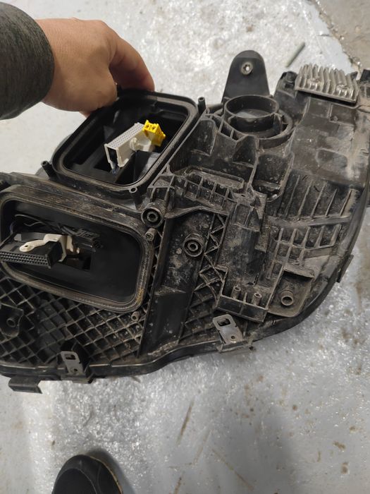 Лед фар десен w 205