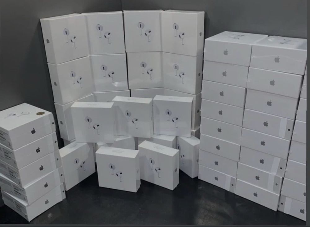 Airpods 4 безжични слушалки
