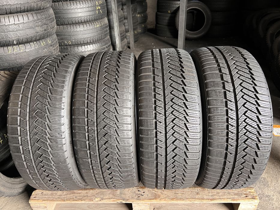 4 anvelope iarna 225/40/18 , Continental , 7.5-8 mm