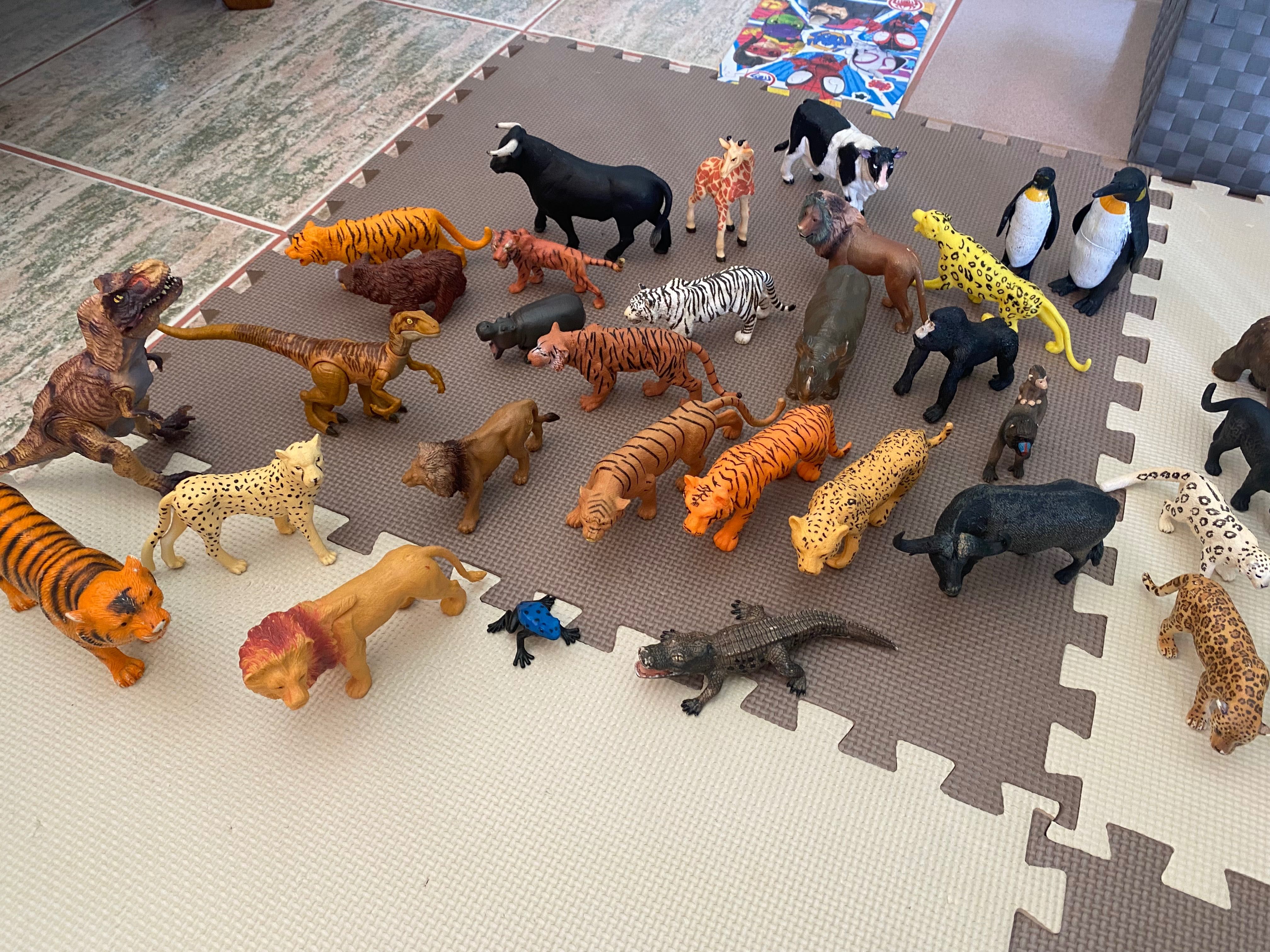 Животни колекционерски динозаври