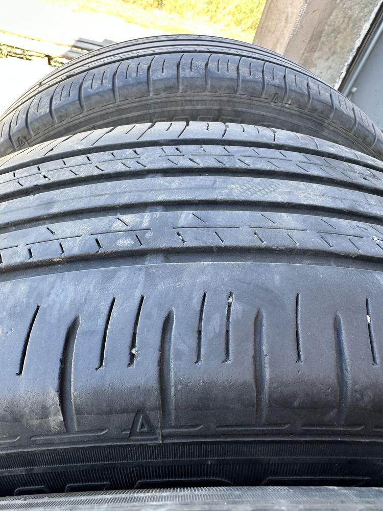Vand anvelope vara Dunlop 225 60 r18