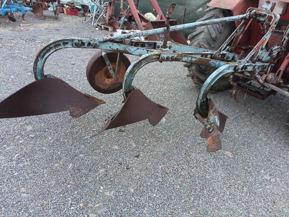 Plug -3 brazdare Kverneland