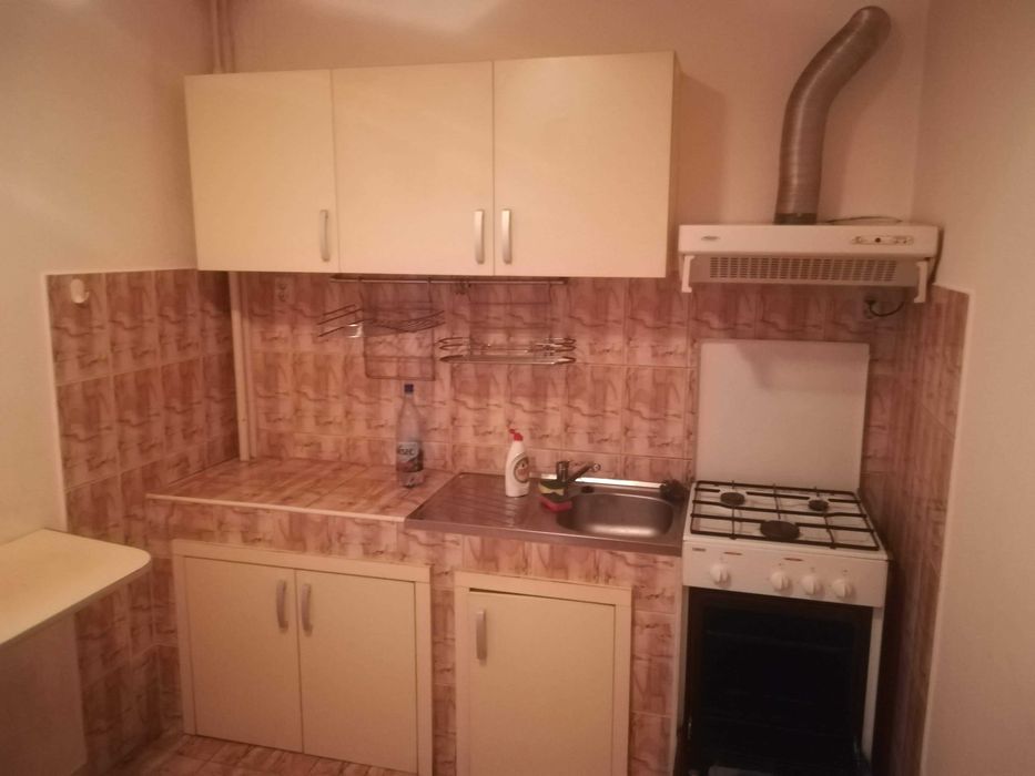 De inchiriat garsoniera