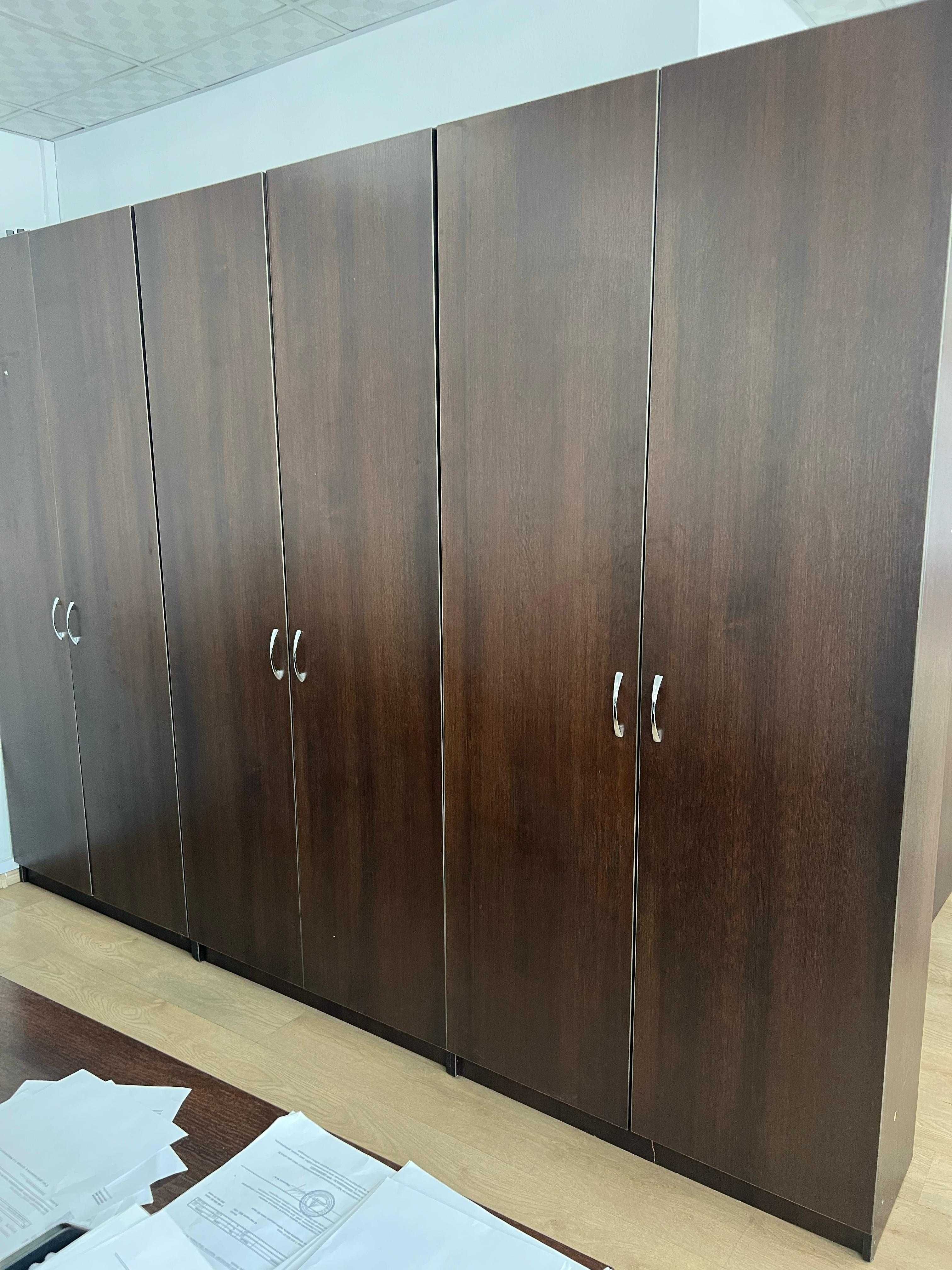 продам шкафы разные