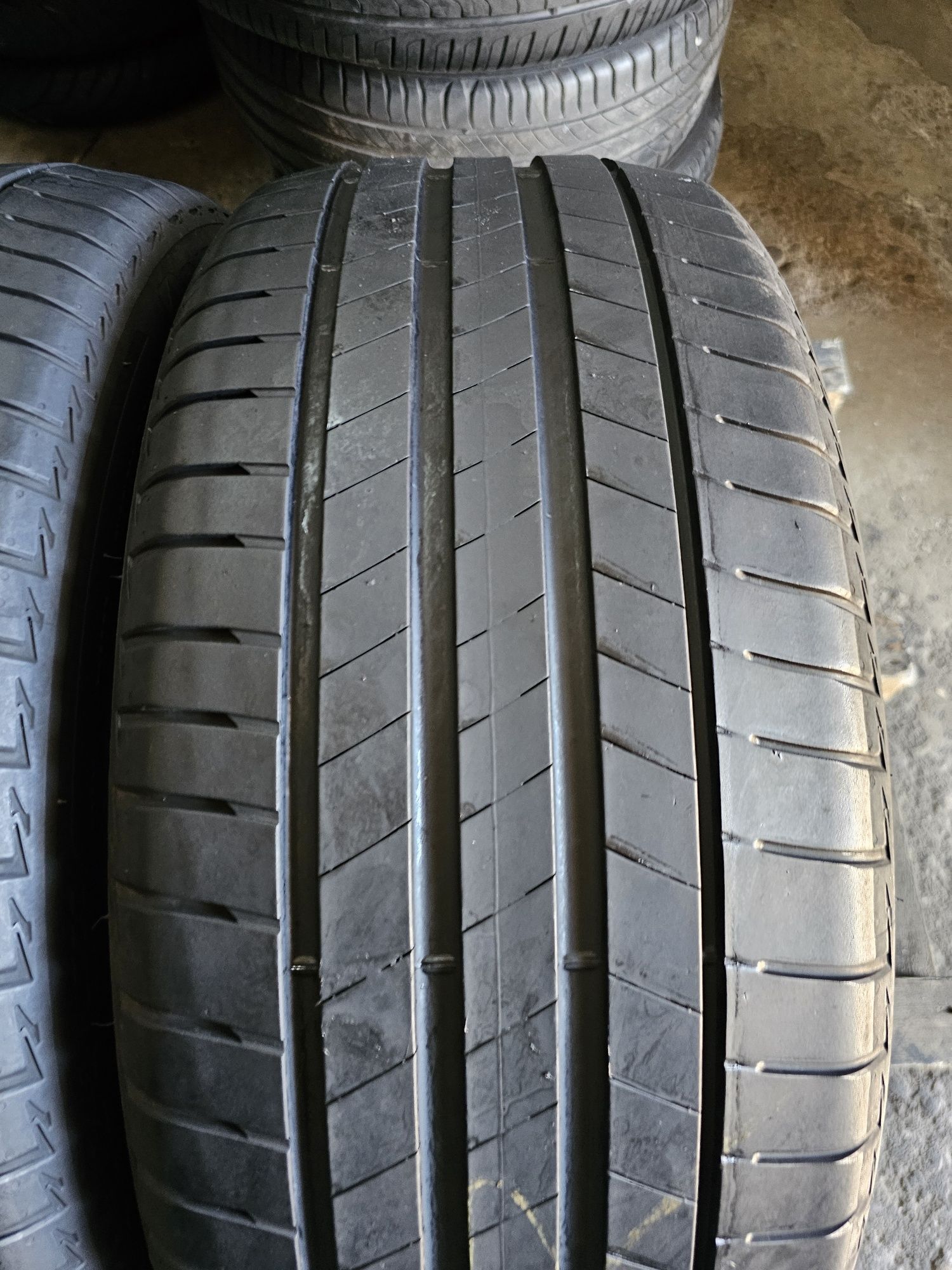 2 anvelope vara 245 45 19 Bridgestone 2020