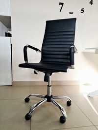 Офисное кресло искусственная кожа