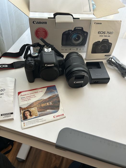 Фотоапарат Canon EOS 750D