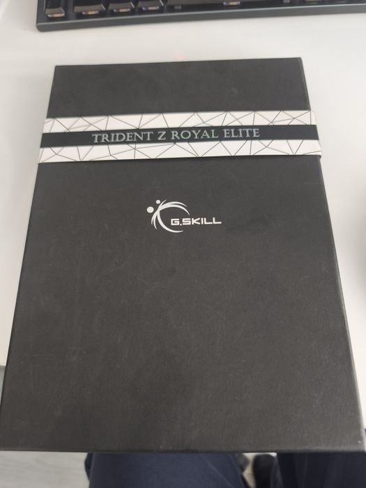 Memorie RAM G Skill Trident Z Royal 64GB DDR4 (16GBx4) 3600 CL16