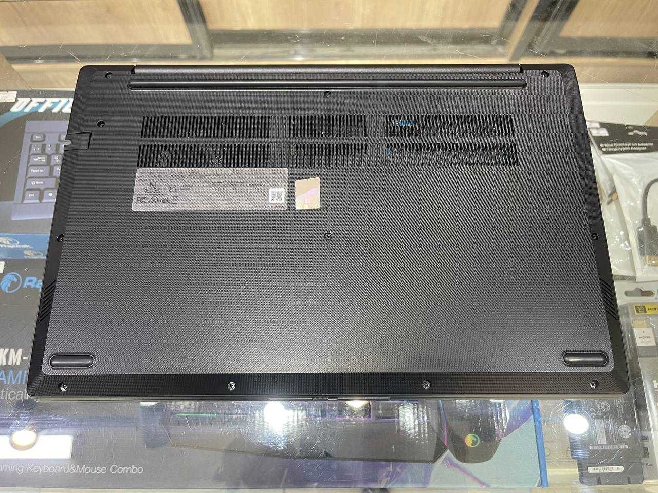 Lenovo V15 G2 Core i5-1135G7 ram 8 ssd 256