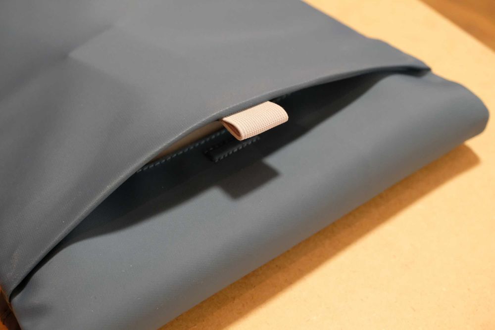 Husă Mous universală laptop / tabletă până la 14 inch - albastru marin