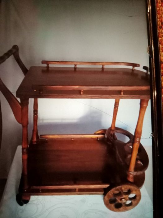 Продам барный столик бу