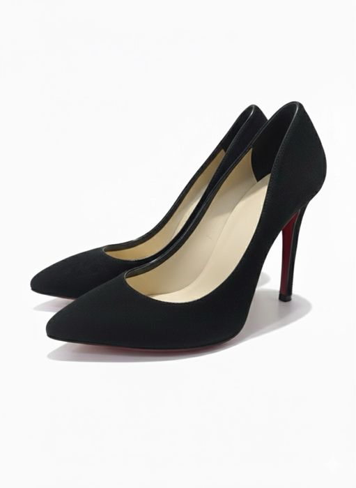 Велурени обувки на ток с червена подметка