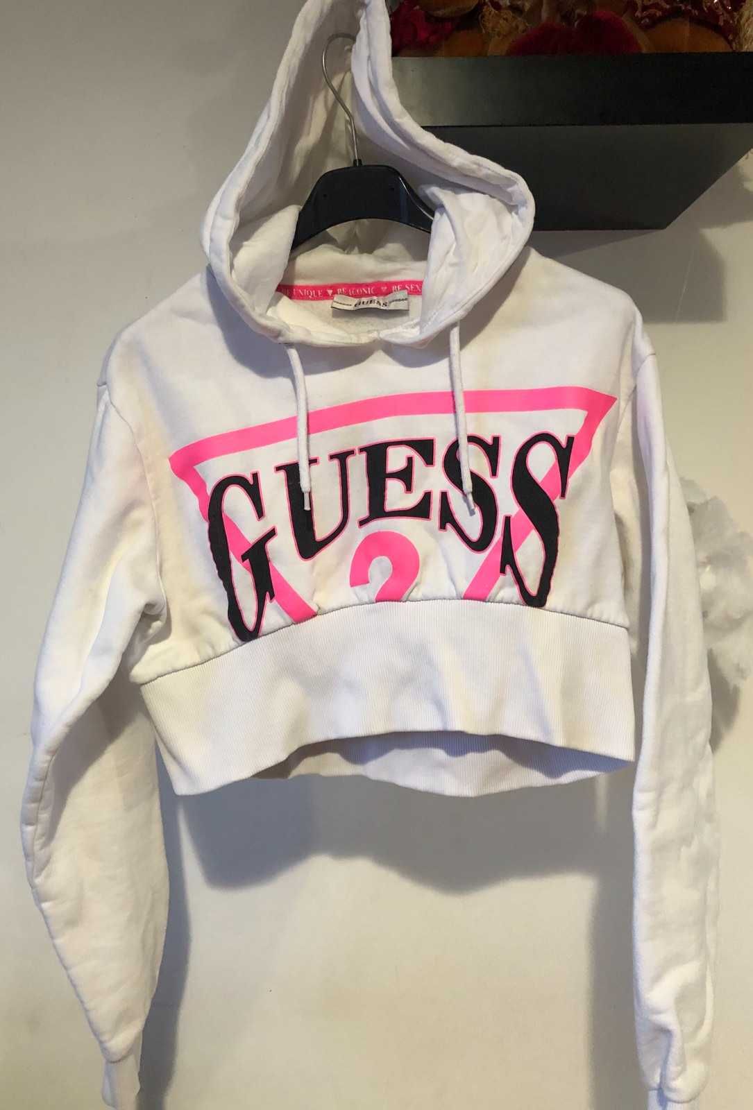 Суичер бял GUESS