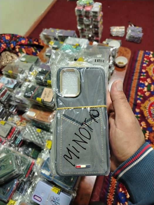 Optom Chihollar har xil turdagi telefonlar uchun