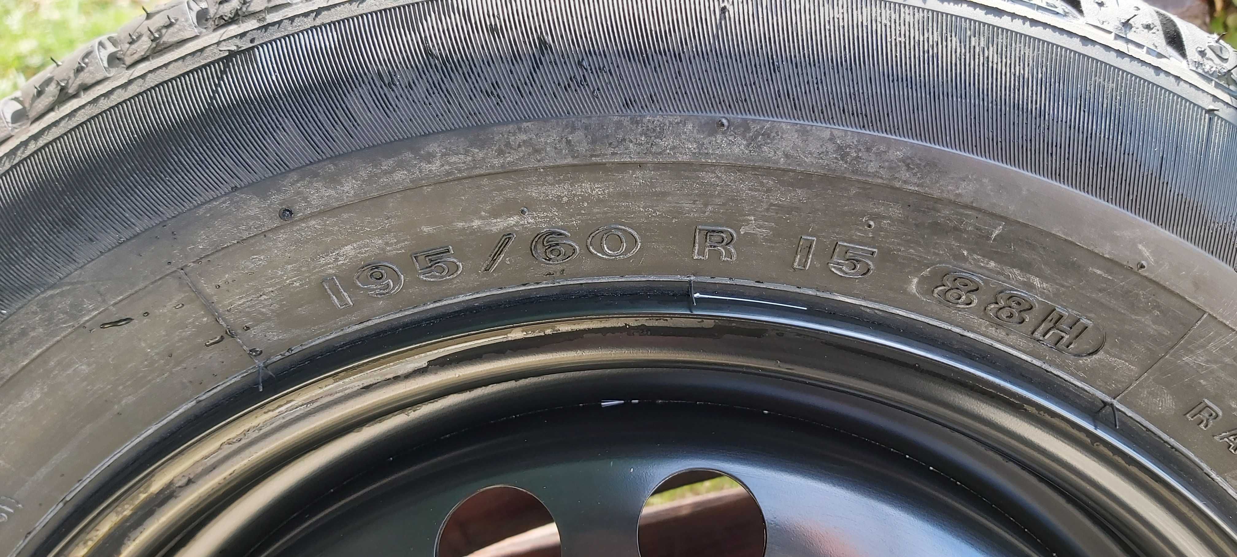 Vând roata de rezerva Opel Astra G 195/60 R15 5 prezoane, APROAPE NOUĂ