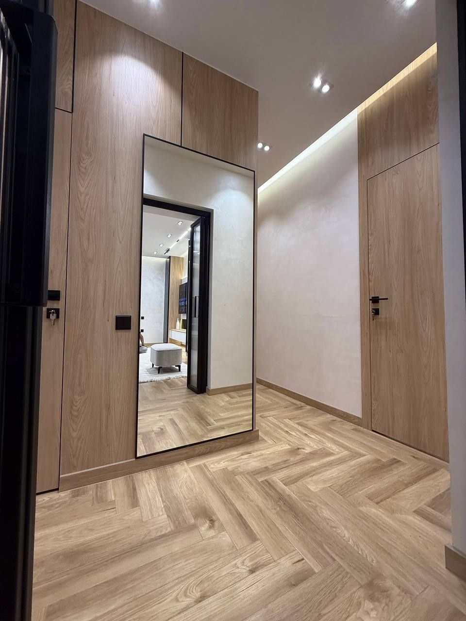 Цум 3 комнатная квартира, евро, 110 школа