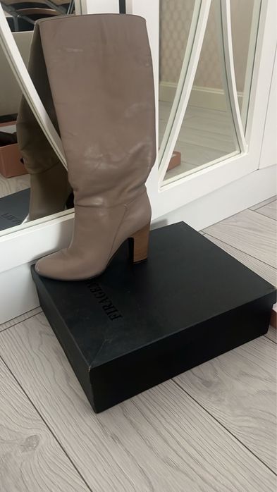 Женские сапоги romanelli