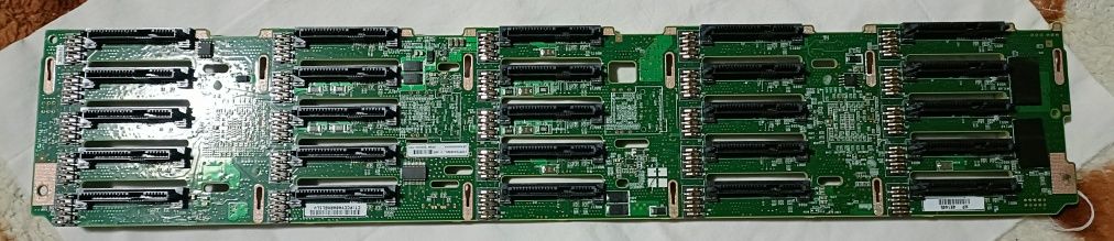 SAS controller HP Smart Array P430+backplane 25 slot SAS