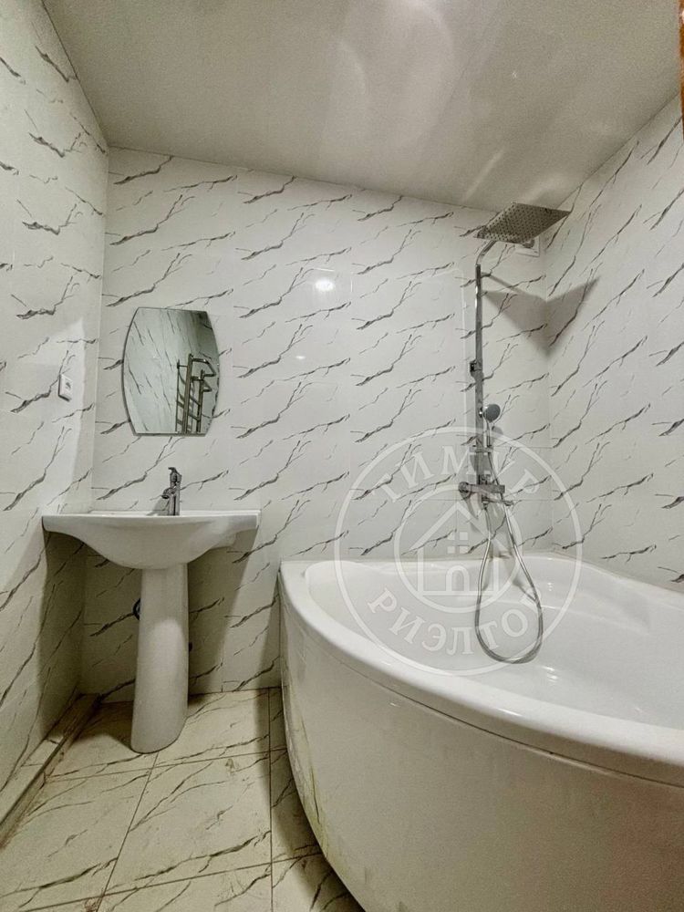 4/1/5 Массив Феруза,орр Согдиана,раздельные комнаты,балкон 3*6,90 м2