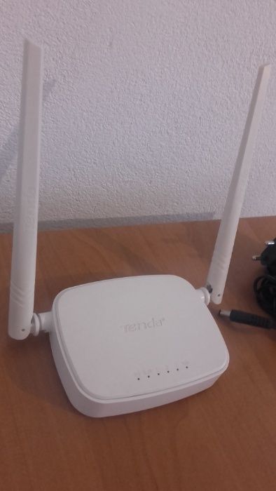 2 Router Wireless Tenda N301,300Mbps+Router Huawei HG655b