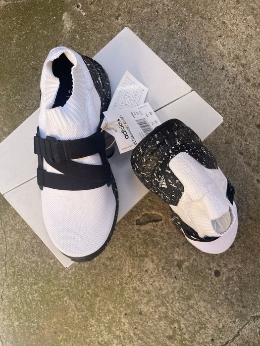 Adidas Ultraboost AH-001