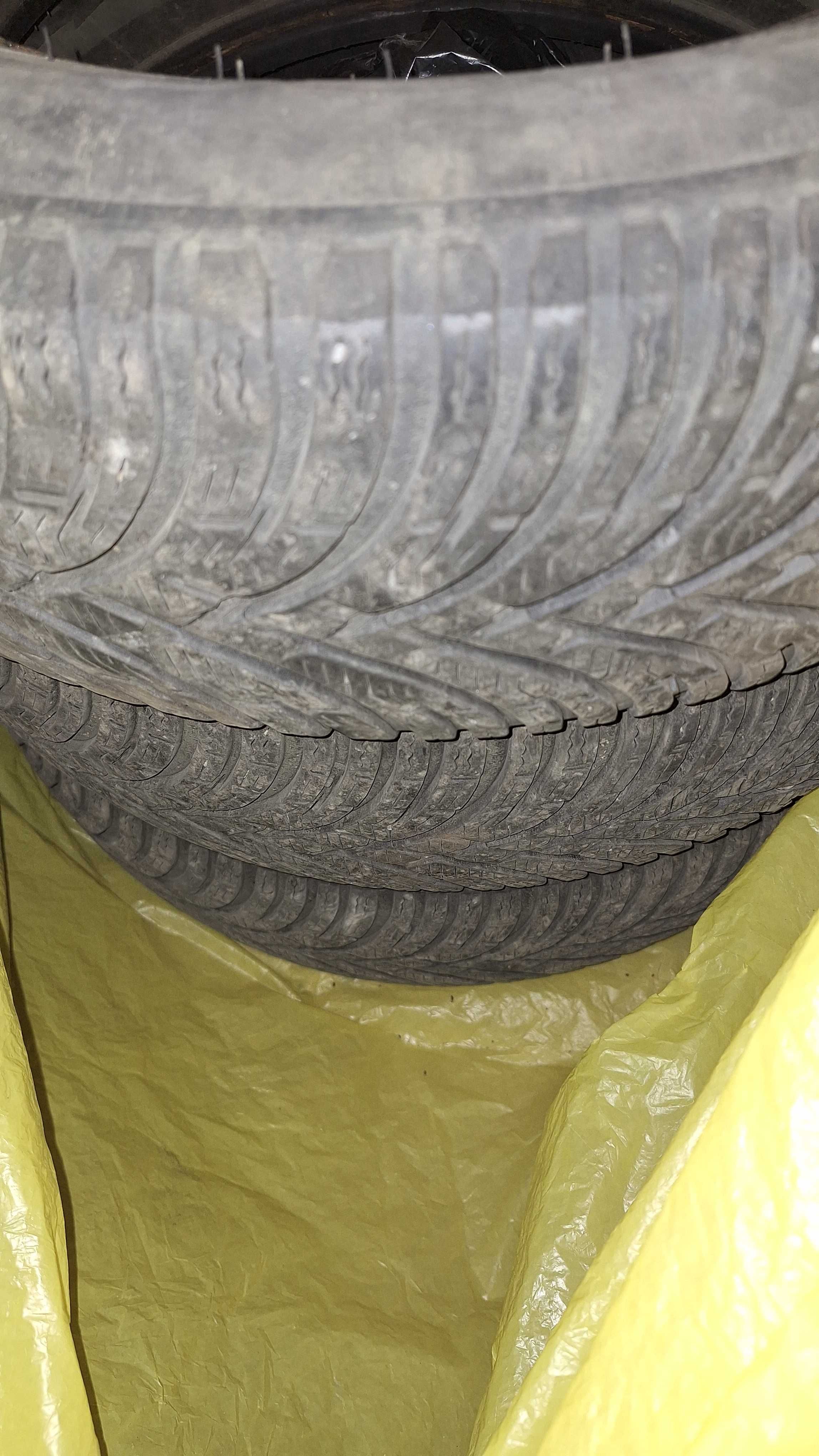 Зимни гуми BFGoodrich 195/65/15 DOT 3616