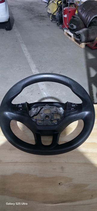 Волан за Пежо 208 , 2008 мултифункционален Peugeot 208 Peugeot 2008