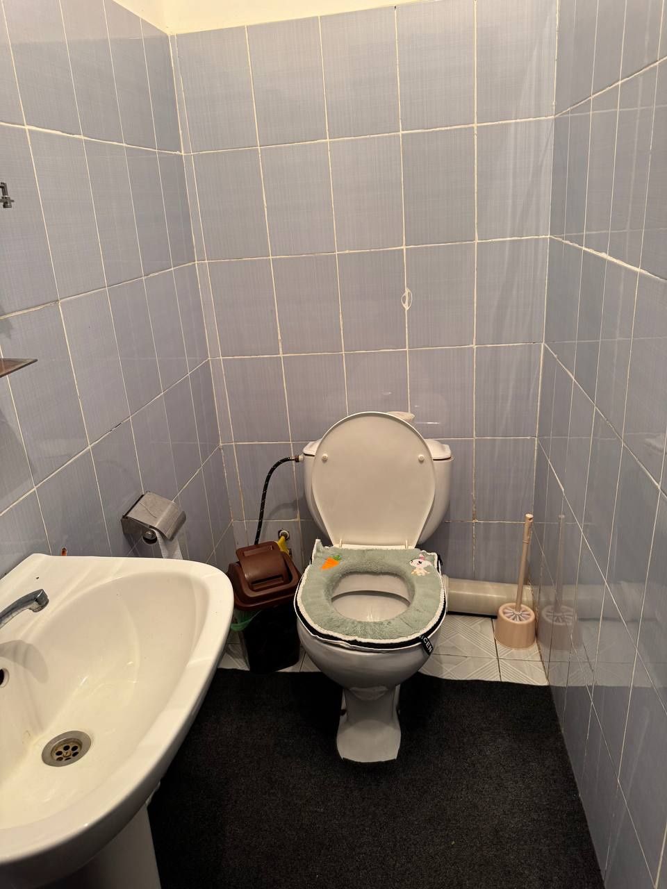 Barcha qulayliklarga ega dom sotiladi