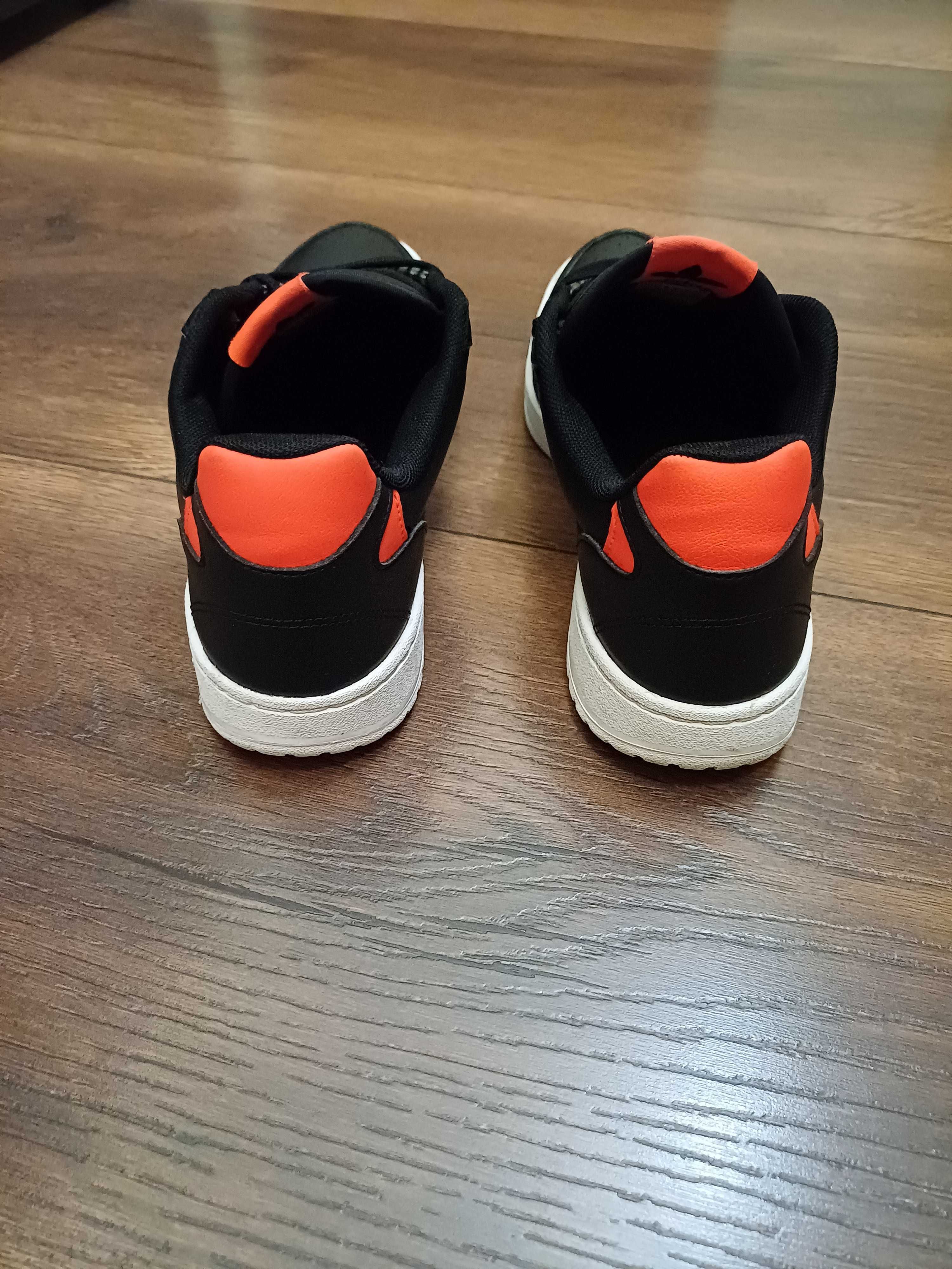 Мъжки кожени кецове Adidas 42,5