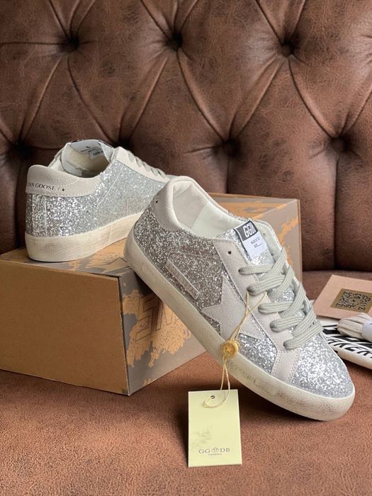 Adidasi Golden Goose noi