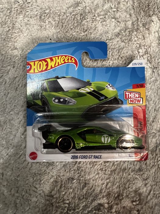 Hot Wheels 2016 Ford GT race