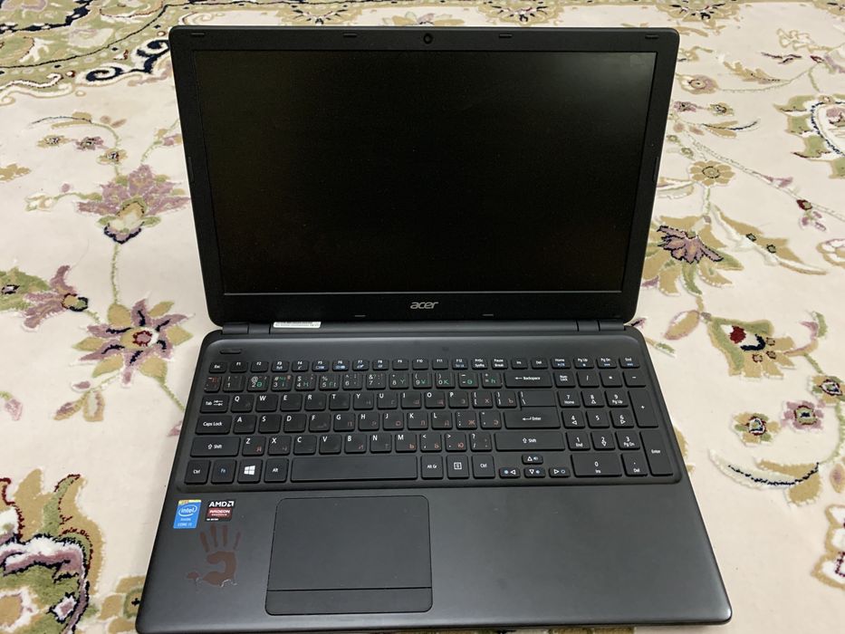 Ноутбук Acer E1-572G