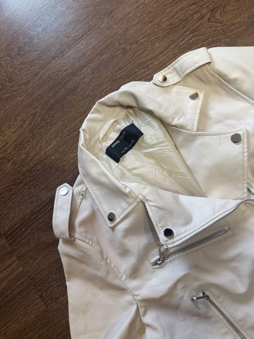 Дамско кожено яке. Чисто ново