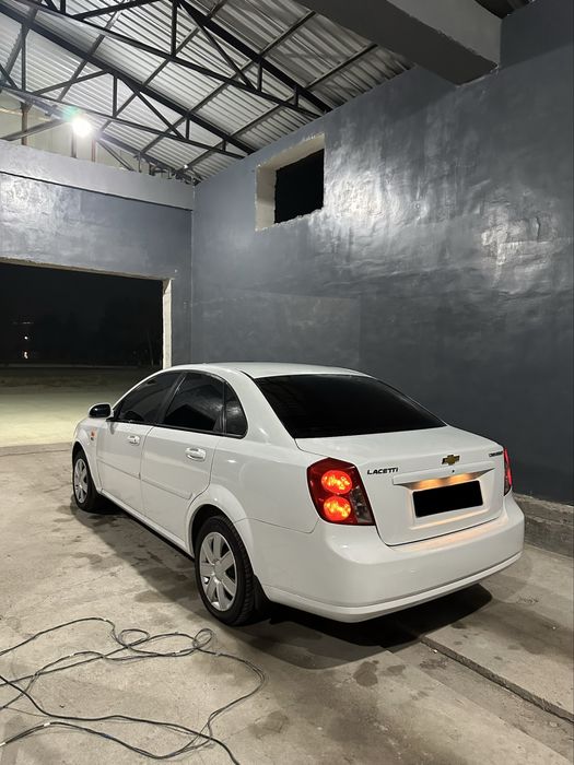 Lasetti 1.8 avtomat karobka