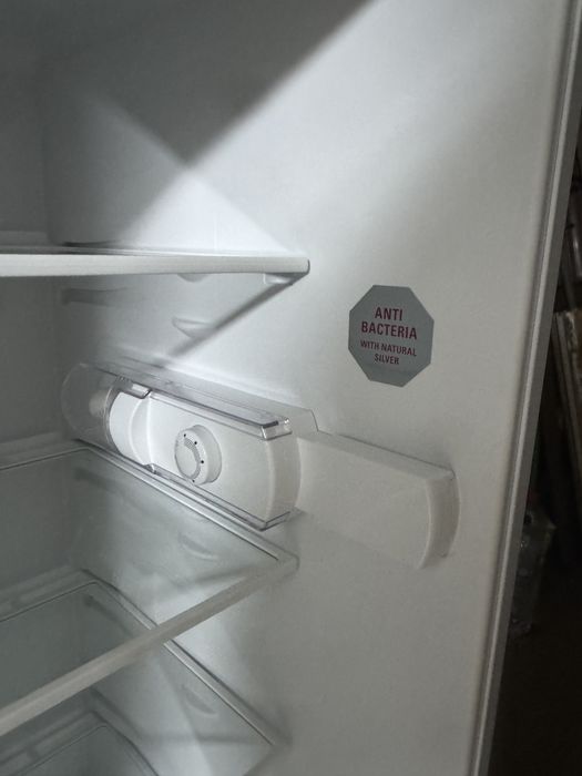 FRIGIDER PREMIUM NOU Siemens  Incorporabil H 122cm pret magazin 1140 €