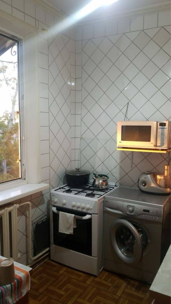 Продается 3 комнатная Чиланзар 21 Паспортный стол