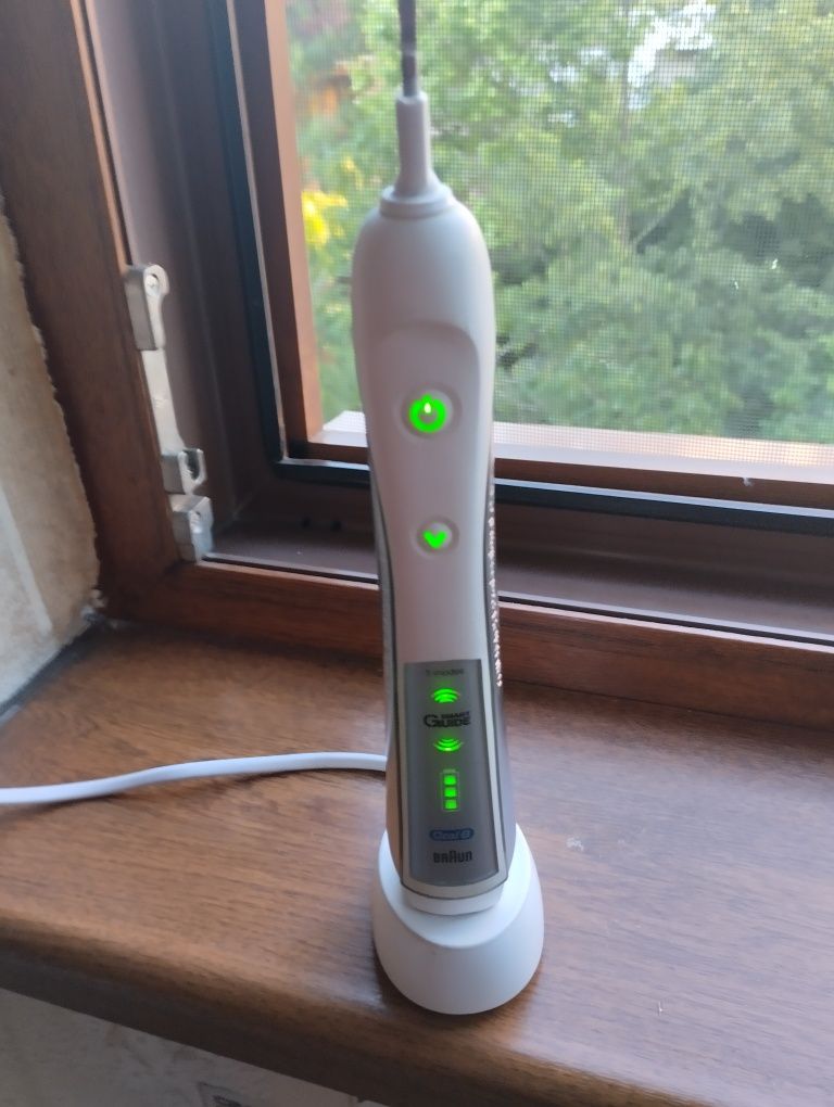 Четки за зъби орал би OralB