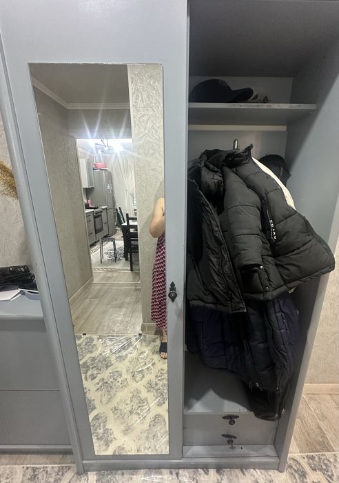 Продам прихожку , шкаф