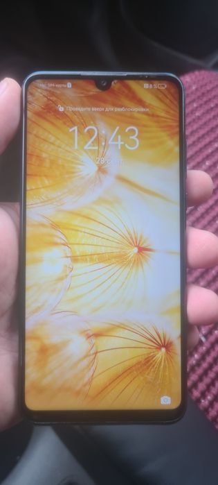 Продаю телефон Huawei p30 lite