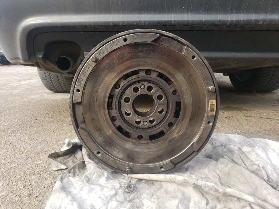 Маховик за бмв е 39 2.5d 163кс