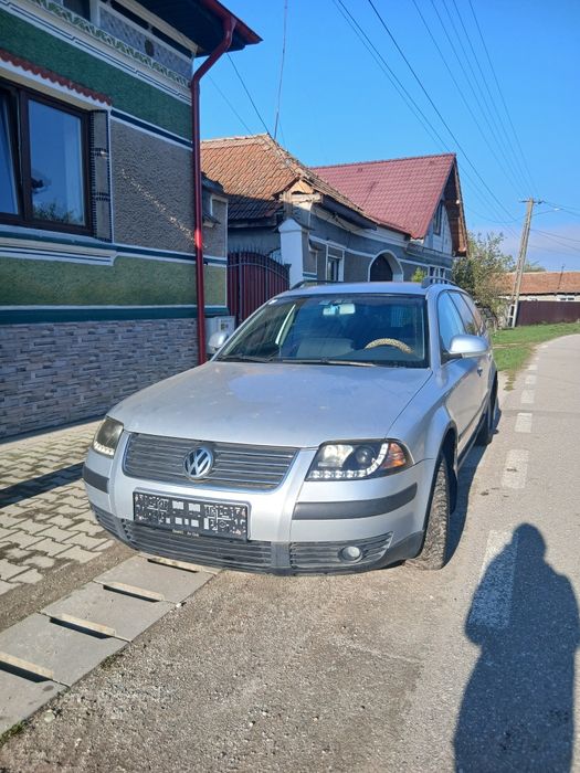 Vând Volkswagen Passat 1.9 tdi