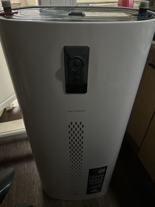 Продам б/у Водонагреватель Electrolux. Модель: EWH 50 Maximus WiFi