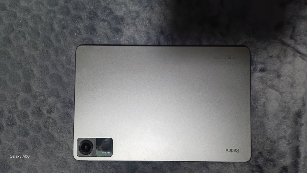 Продаю б/у планшет  Redmi