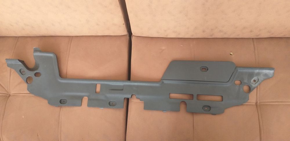 Toyota corolla запчасти зашитный кришка