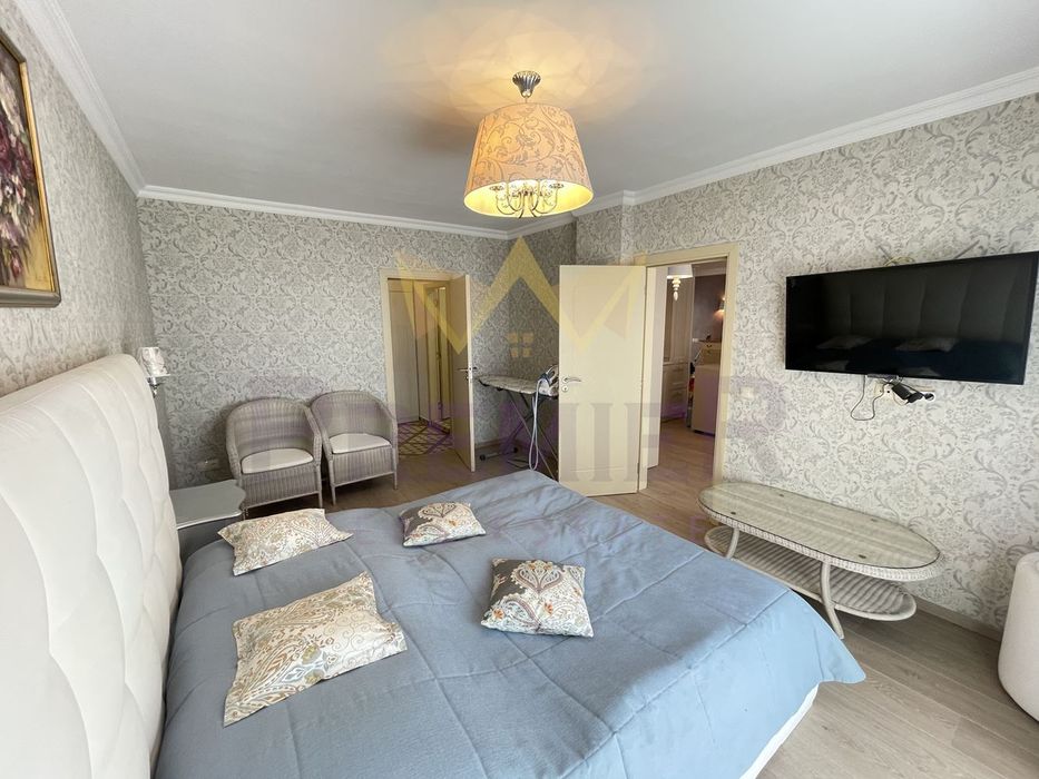 Продава се Тристаен апартамент в к.к. Слънчев бряг - 132 кв.м за 1629 €/кв.м - Снимка #2