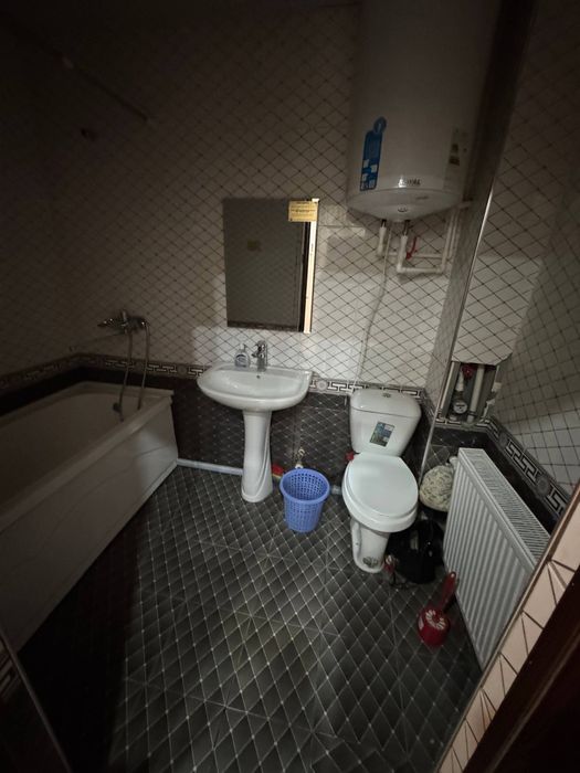 6-мкр.да жойлашган 2 хонали квартира ижарага берилади