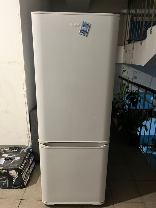 Продам холодильник