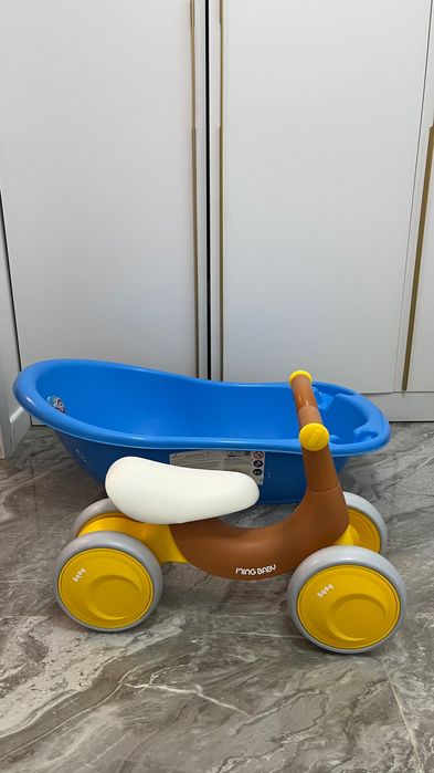 Детская ванна и толокар